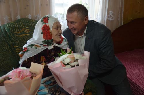 Вәсилә апаны 103 яше белән котладылар