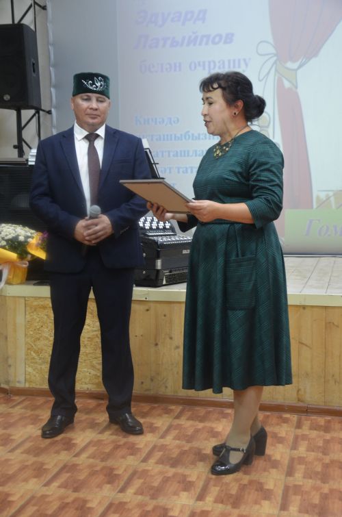 Эдуард Латыйпов якташлары белән «гомеренең бер мизгелен» искә алды