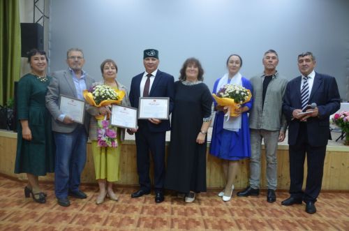 Эдуард Латыйпов якташлары белән «гомеренең бер мизгелен» искә алды
