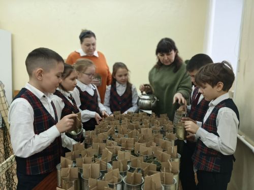 Ученики Джалильской гимназии изготовили для СВО 3000 свечей и сети
