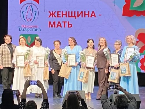 Зона бәйгесеннән җиңү белән кайттылар
