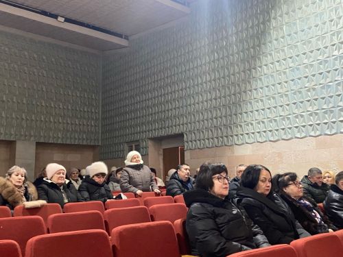 Петровский Заводта кунакчыл халык яши