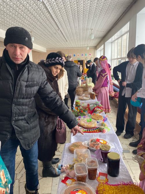 Петровский Заводта кунакчыл халык яши