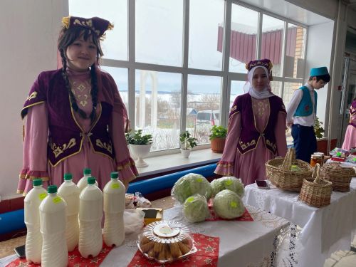 Петровский Заводта кунакчыл халык яши