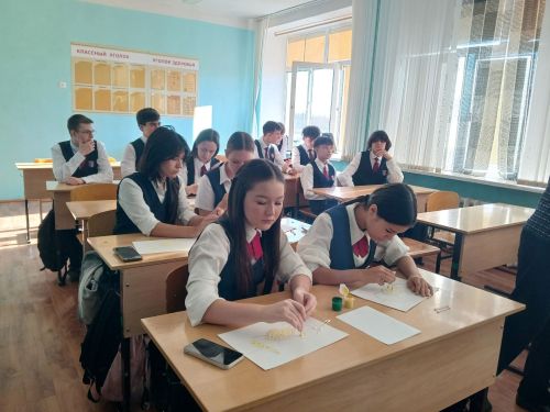 Мастер-класс по пуантелизму для школьников Джалиля