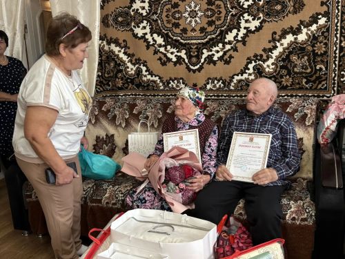 Петр һәм Анна Ивановлар 90 яшьлек юбилейларын бәйрәм иттеләр