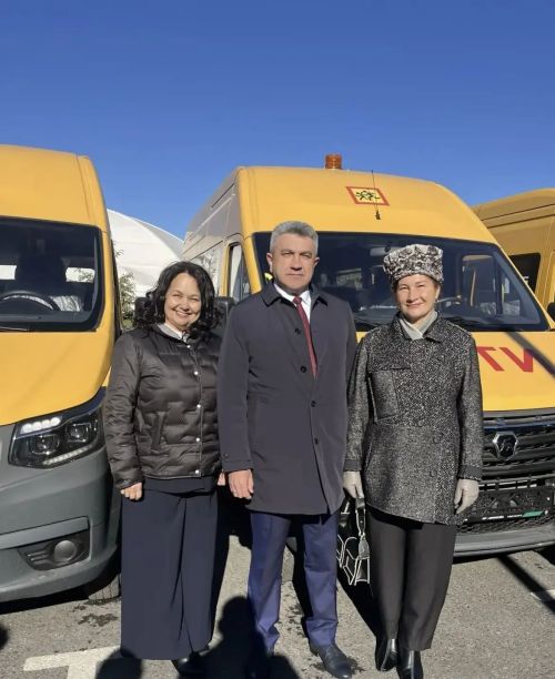Район мәгариф бүлеге яңа автобуслы булды