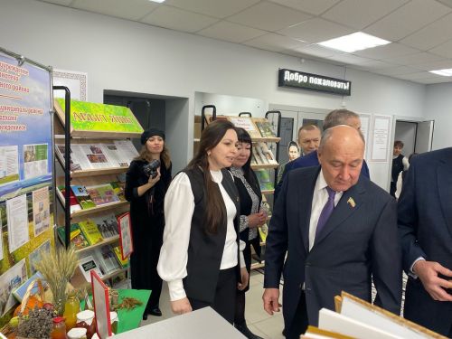 Марат Әхмәтов парламент дәресендә катнашты