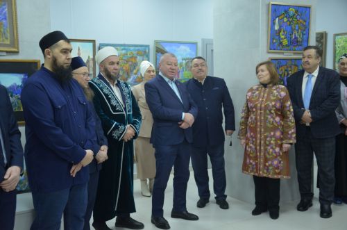 Музейда Алсу Тимергалина рәсемнәре күргәзмәсе эшли