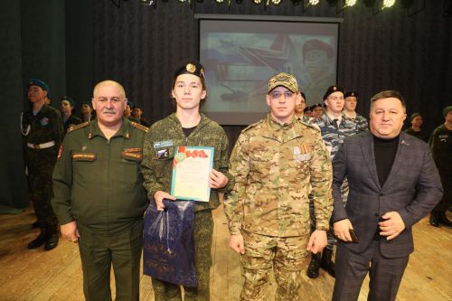 В Джалиле состоялся военно-патриотический конкурс «Есть стать в строй!»