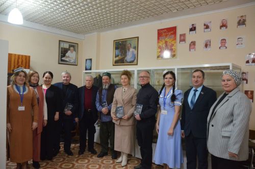 Иске Минзәләбаш мәктәбендә Адлер Тимергалинны искә алдылар