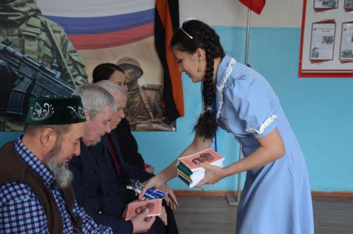 Иске Минзәләбаш мәктәбендә Адлер Тимергалинны искә алдылар