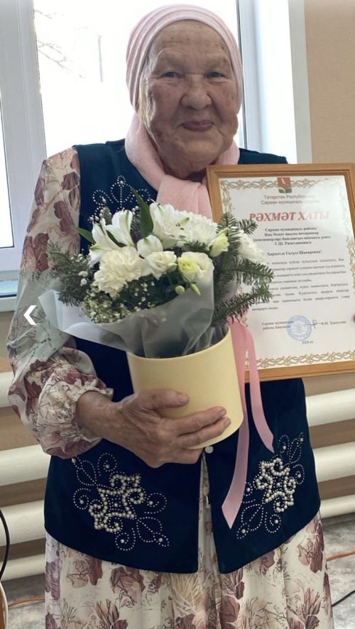 Югары Әхмәт авылы ветераннары әйдаманы Гөлүсә апа Ризатдинова Финляндиядә туган