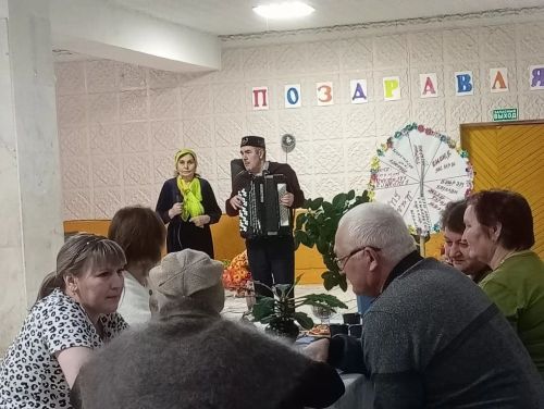 «Уңыш тәгәрмәче» Петровский Завод авылы халкына бәйрәм бүләк итте
