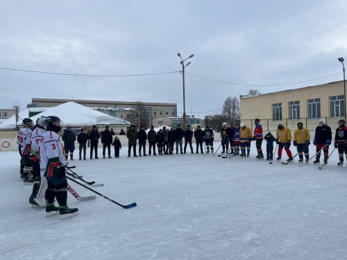 В Сарманово состоялся хоккейный турнир памяти Рустема Хайруллина