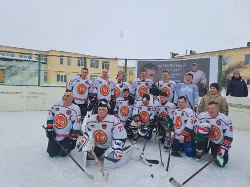 В Сарманово состоялся хоккейный турнир памяти Рустема Хайруллина