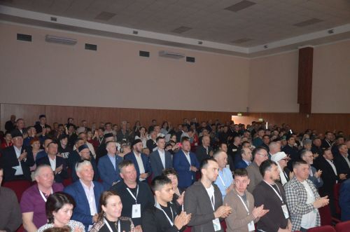 Район конгресс кунакларын кабул итте