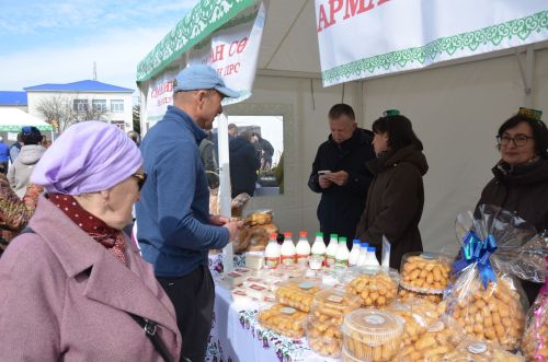 Район конгресс кунакларын кабул итте