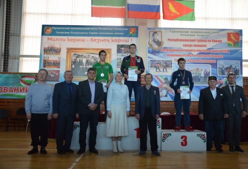 Сарман көрәшчеләре республика ярышында иң көчлеләр булып танылдылар