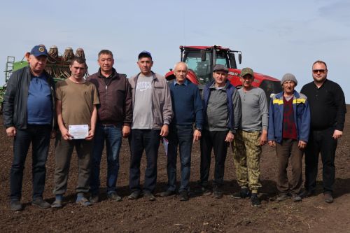 В районе наградили передовиков весенне-полевых работ