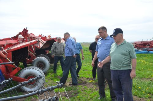 Районда терлек азыгы әзерләүдә катнашачак техниканы тикшерделәр