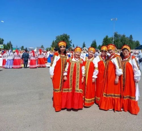 Район ансамбльләре «Каравон»да катнаштылар