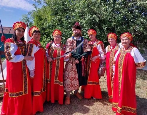 Район ансамбльләре «Каравон»да катнаштылар
