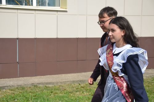 Сарман урта мәктәбен 14 укучы тәмамлады