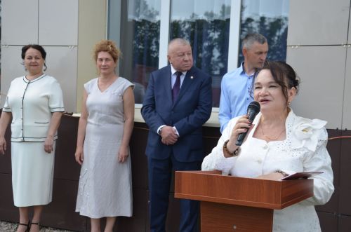 Сарман урта мәктәбен 14 укучы тәмамлады
