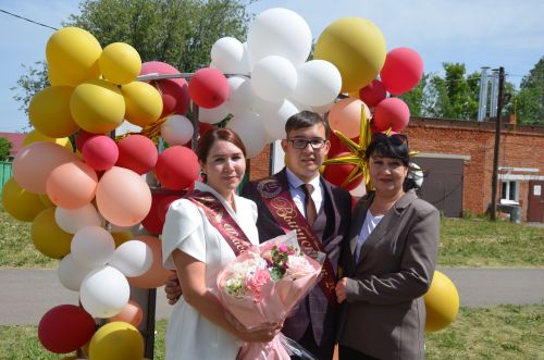 Сарман урта мәктәбен 14 укучы тәмамлады