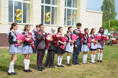 Сарман урта мәктәбен 14 укучы тәмамлады
