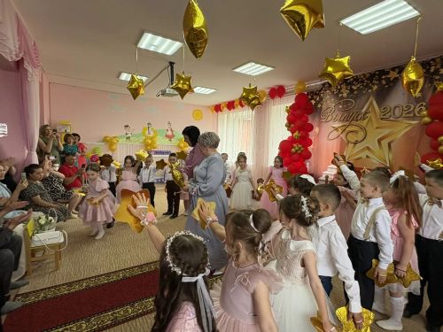 «Лилия» балалары бакча белән саубуллаштылар