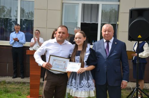 Сарман урта мәктәбен 14 укучы тәмамлады
