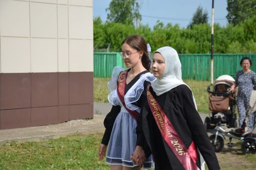 Сарман урта мәктәбен 14 укучы тәмамлады