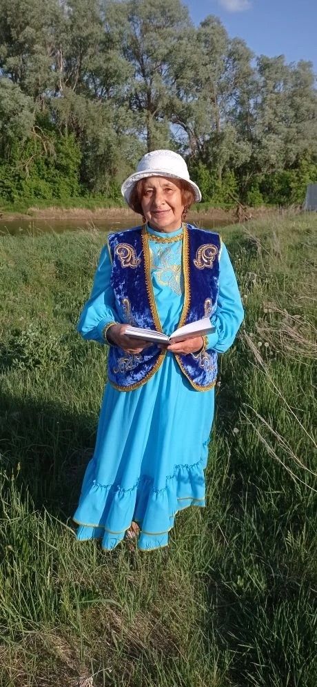 Җәлилдән Гөлгенә Мәрдәмшина кешеләрне шигъри җанлы булуы белән җәлеп итә