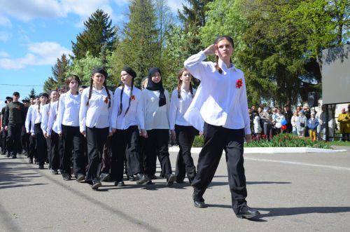Парад бәйрәмнең иң тантаналы өлеше булды