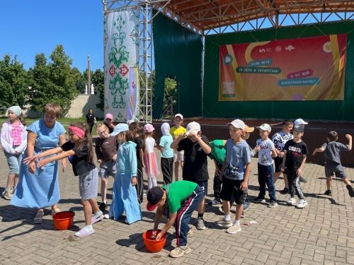 Сарман үзәк китапханәсе коррупциягә каршы көрәшкә багышланган чара үткәрде