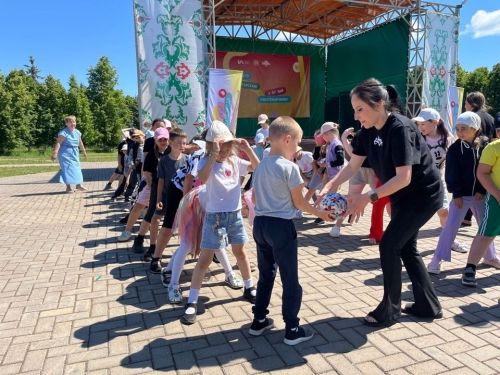 Сарман үзәк китапханәсе коррупциягә каршы көрәшкә багышланган чара үткәрде