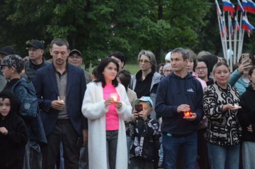 Район үзәгендә Хәтер шәмнәре кабынды