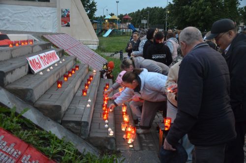 Район үзәгендә Хәтер шәмнәре кабынды