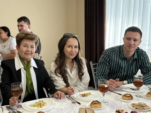 Районда эшмәкәрләрне хөрмәтләделәр