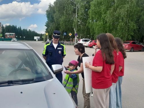 Джалильские дети написали письма водителям