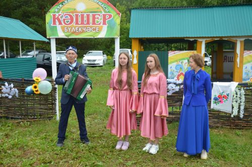 Яңгыр район Сабан туе кунакларын каршыларга комачауламады
