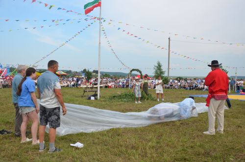 Ләкедә Питрау гөрләде
