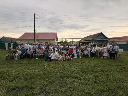 Анакта Авыл көненә ерактан ук кайтканнар
