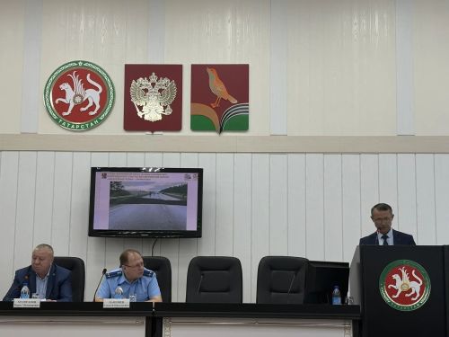 Районда юл иминлеген тәэмин итү комиссиясенең чираттан тыш утырышы узды
