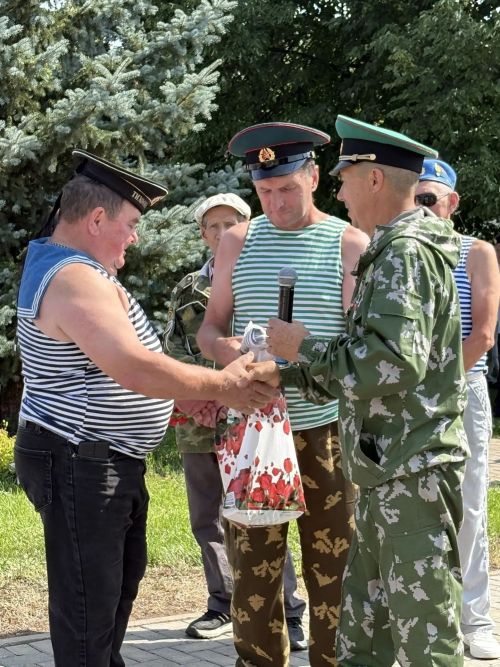 Хәрби-диңгез флотында хезмәт иткәннәр бүген бәйрәм итәләр