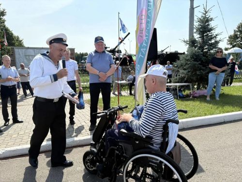 Хәрби-диңгез флотында хезмәт иткәннәр бүген бәйрәм итәләр