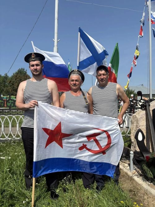 Хәрби-диңгез флотында хезмәт иткәннәр бүген бәйрәм итәләр