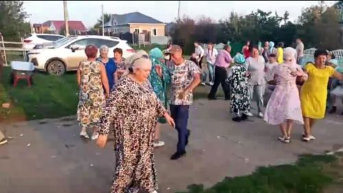 Җирлек йолдызлары концерт куйганнар